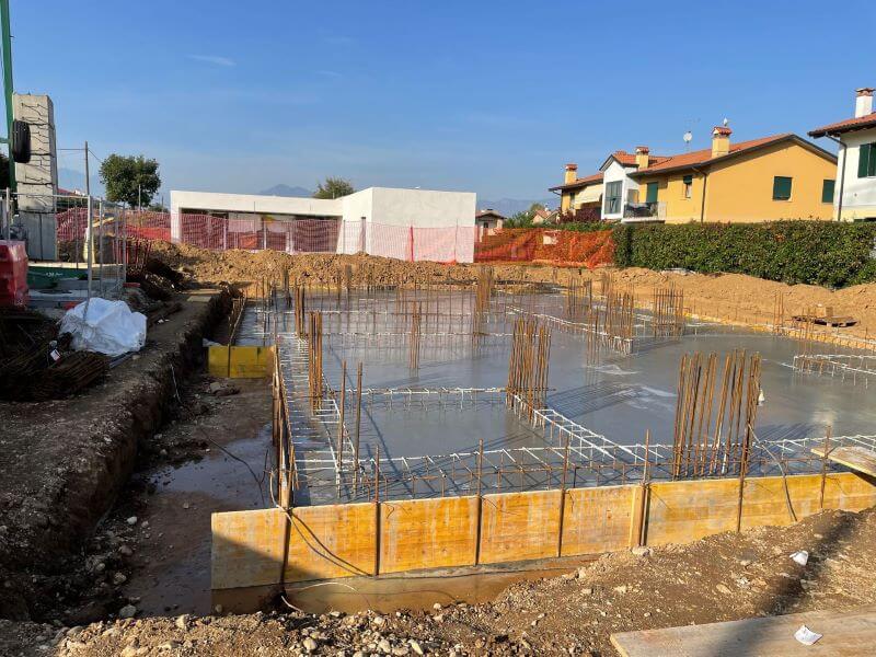 fondamenti-costruzione casa Vicenza bifamiliare chiavi in mano