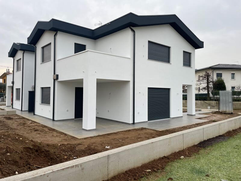 costruzione casa Vicenza bifamiliare chiavi in mano